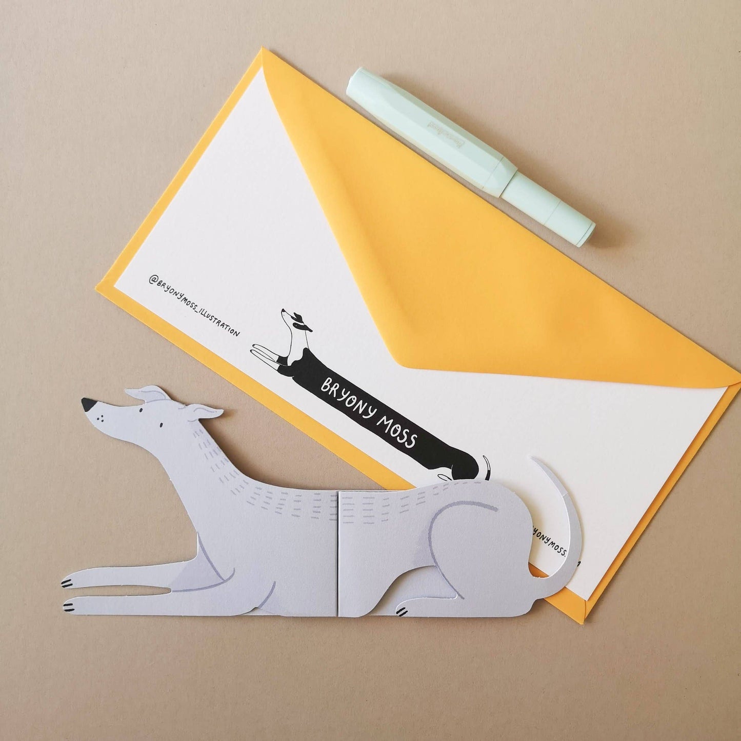 Finn, Long Doggo Shaped Extendable Card