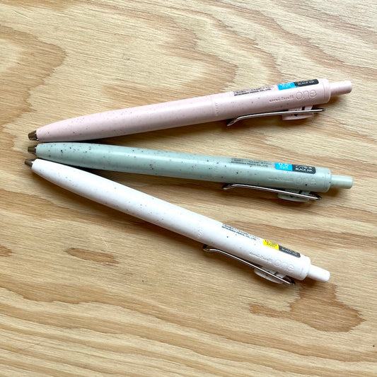 Uni-ball ONE F Gel Pen: Earth Texture