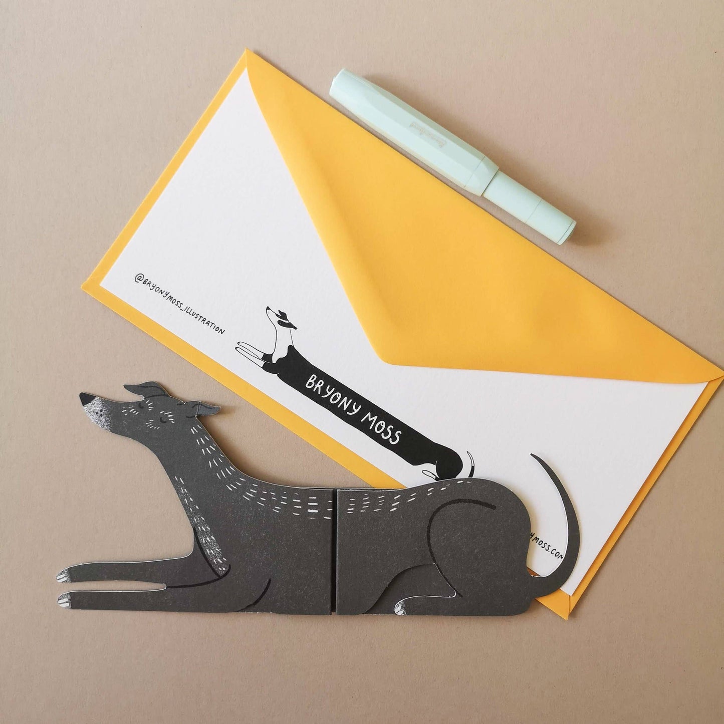 Paddy, Long Doggo Shaped Extendable Card
