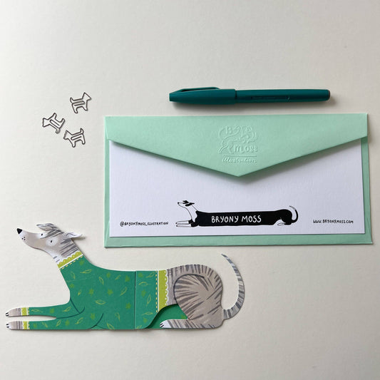 Fern, Long Doggo Shaped Extendable Card